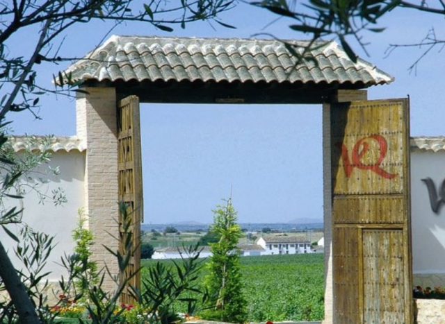 Puerta hacia las bodegas